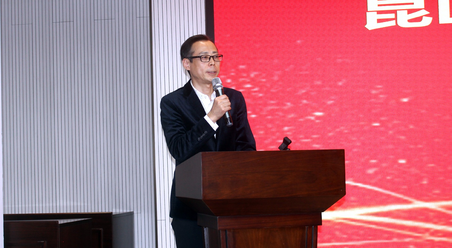 梁枫发言.jpg